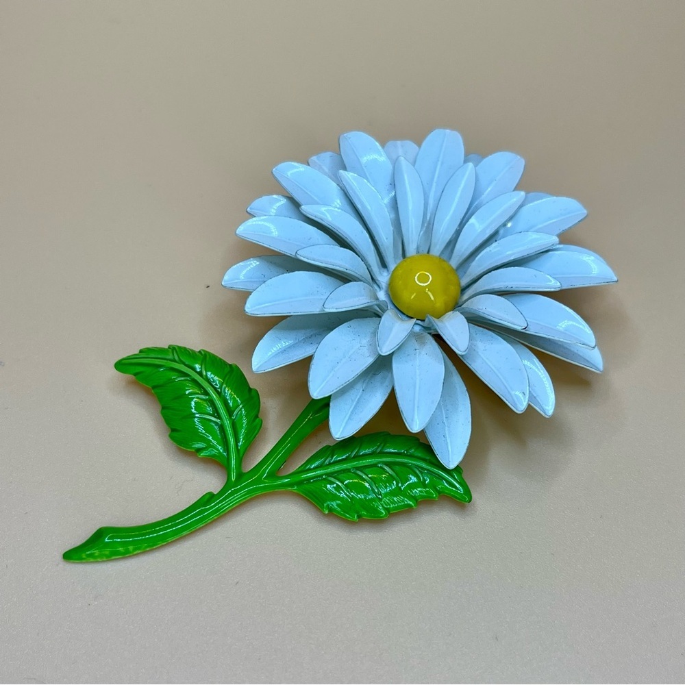 Vintage 1960s Enamel Daisy Brooch – Large White Flower Pin with Green Stem - Picture 2 of 6